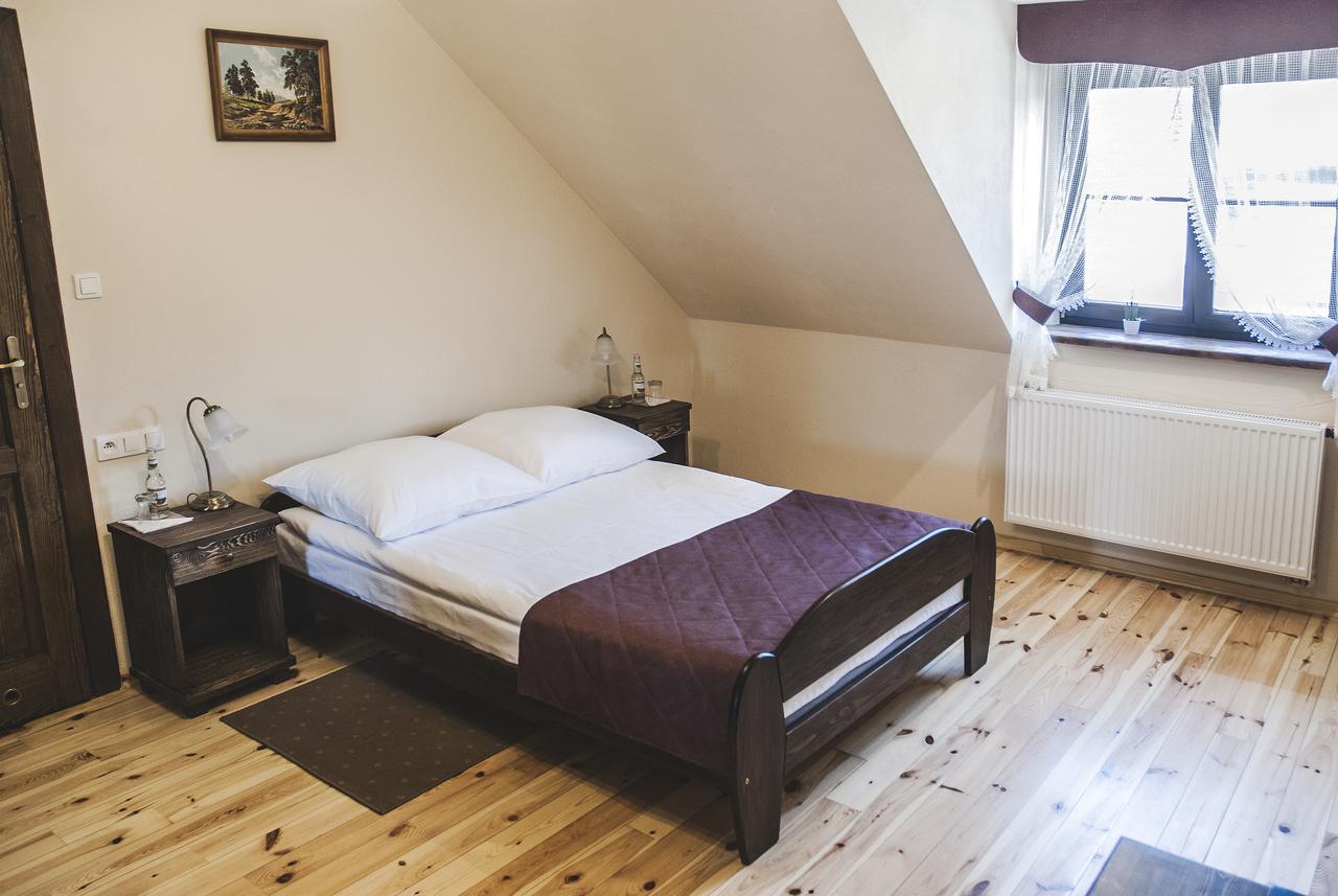 Hotel Pod Kogutkiem Krzywaczka Exteriör bild